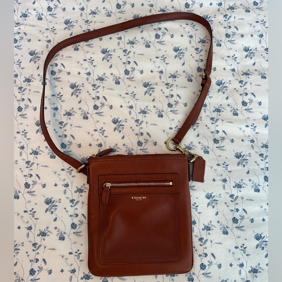 Coach Handbags - Vintage Y2K Coach crossbody bag